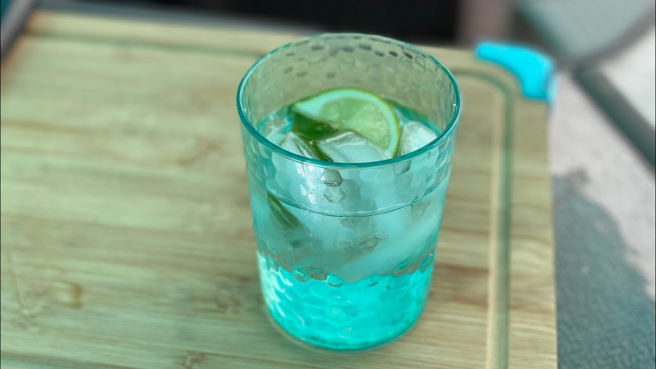 80 Calorie Gin & Tonic! Happy World Gin Day!