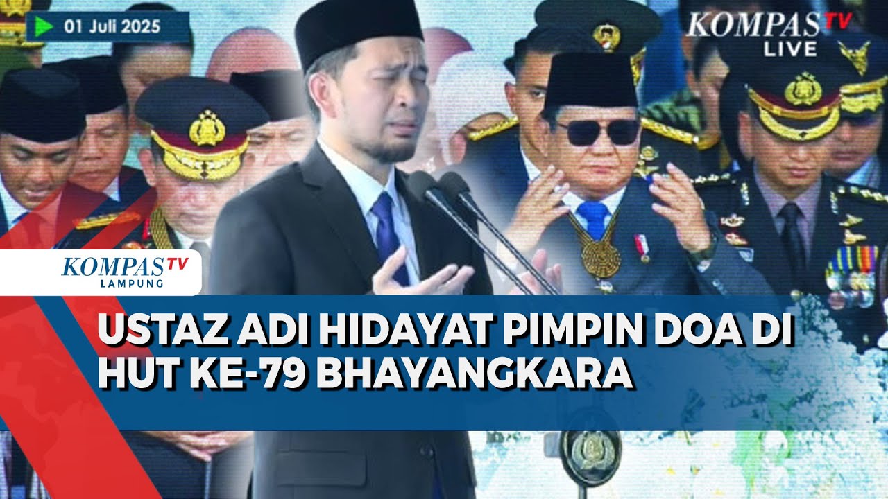 Momen Khidmat! Ustaz Adi Hidayat Pimpin Doa di Depan Prabowo dan Kapolri di HUT Bhayangkara