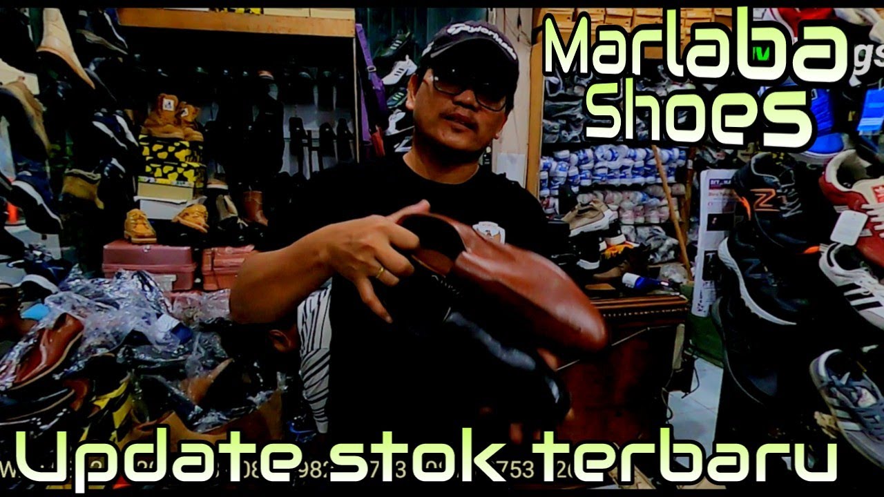 Obral sendal dan sepatu kulit di toko Marlaba