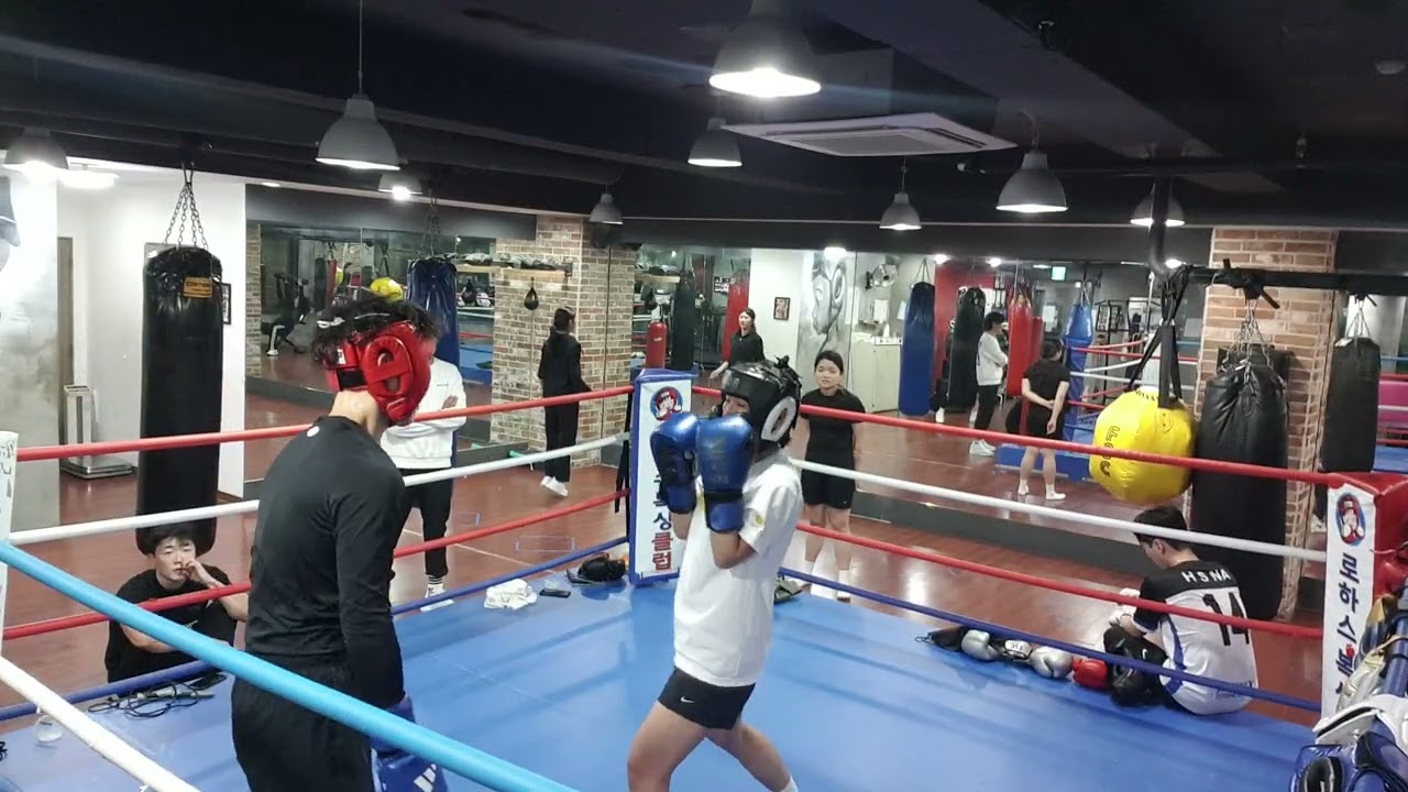 20250115 유성구 신성동 로하스복싱 제형vs지영 남녀스파링