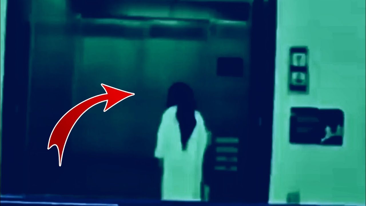 👻 What Appeared When the Door Opened at Midnight…