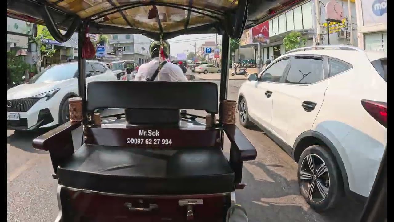 Tuk Tuk is the way to go !!  #tuktuktour #tuktuk #cambodia #siemreap