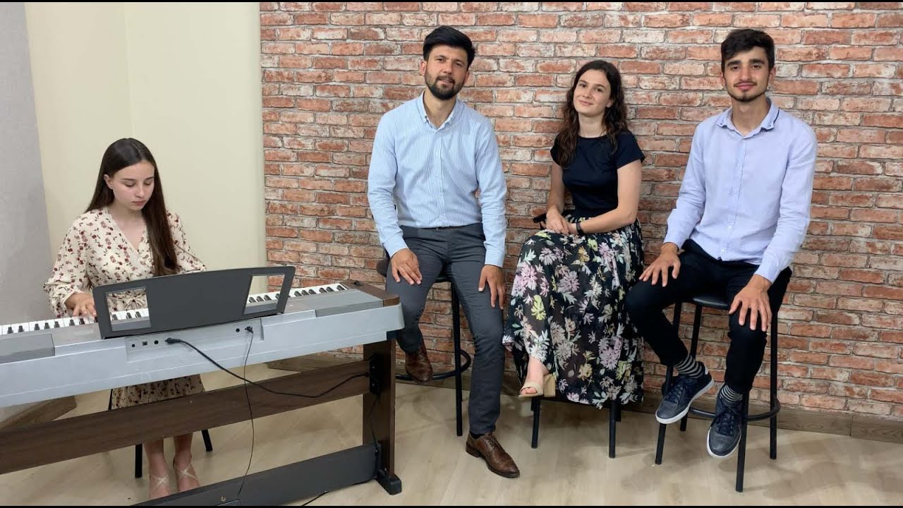 Umple-mă cu dragoste | AMiCUS Music Band