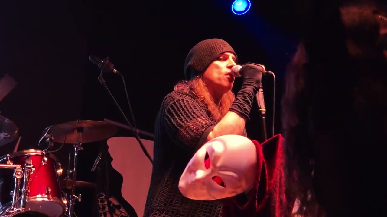 MORTI - Renuncia al sol ( Fin de Gira Intemporal Bifronte, 31-1-26, Córdoba )