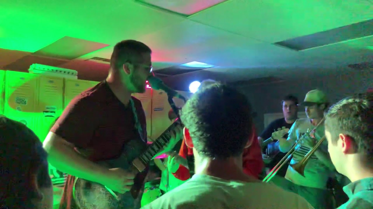 Graduating Life - Cold Raviolis live @ The locker room 6/20/18