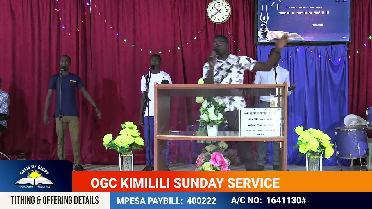 WORSHIP & PRAISING MOMENTS 