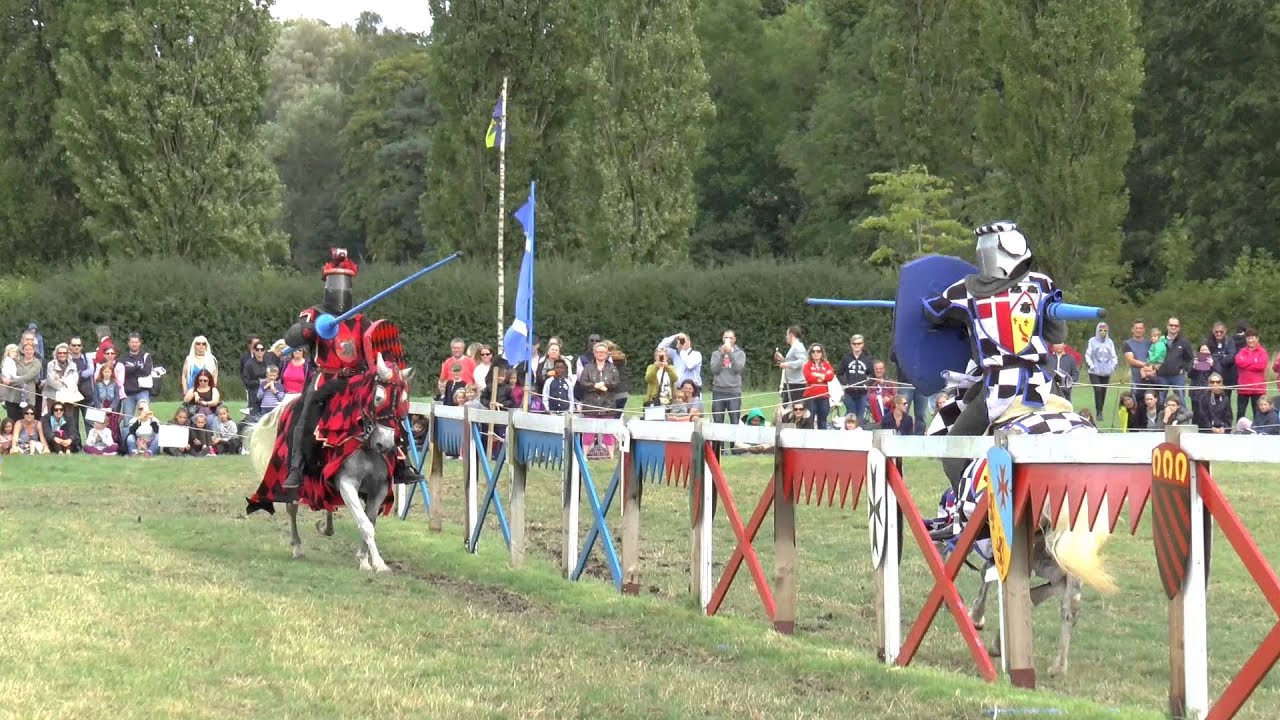 Spectacular Direct Hit in the Jousting At Hever Castle