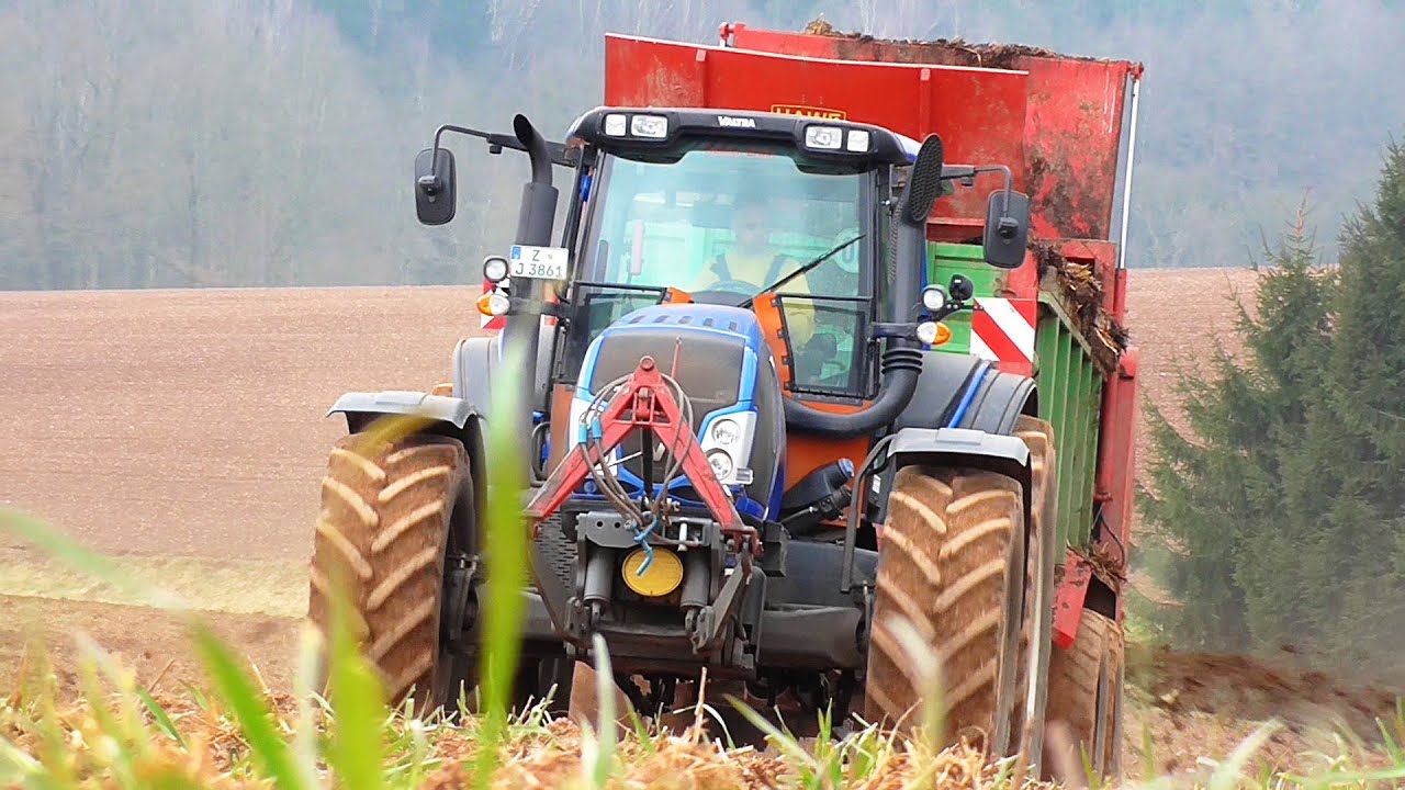VALTRA T193 mit HAWE Universalstreuer & CLAAS Scorpion beim Miststreuen [FullHD]