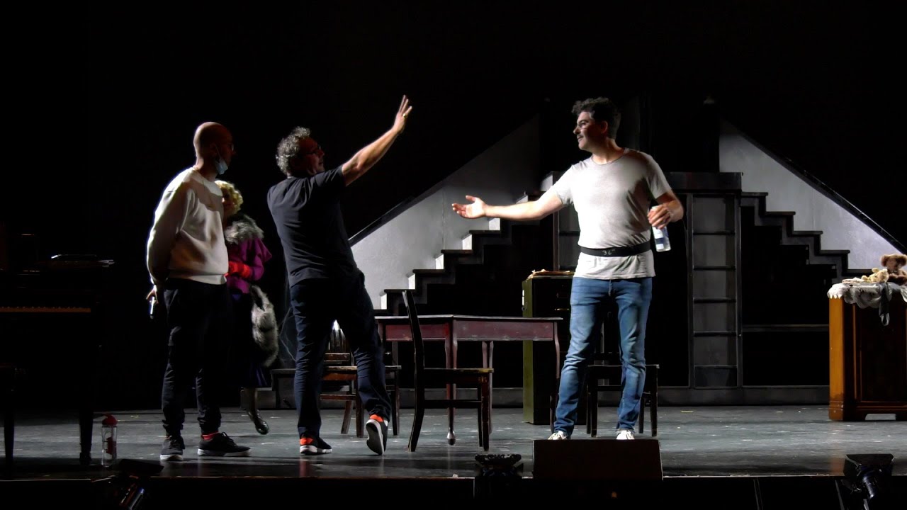 Dans les coulisses de la comédie musicale Annie