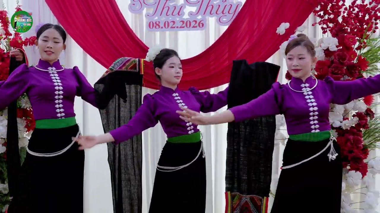 ĐIỆU MÚA NỌNG XAO   ĐỘI MÚA HOA BAN TÍM -  LỄ THÀNH HÔN - VĂN CÔNG & THU THUỶ
