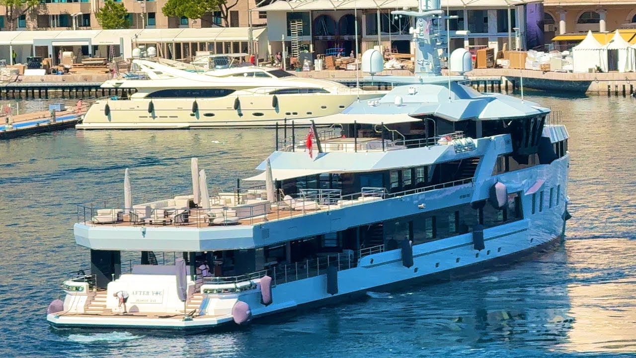 ARRIVAL OF SUPERYACHTS AT MONACO PORT HERCULES • MYS 2025@emman25MC