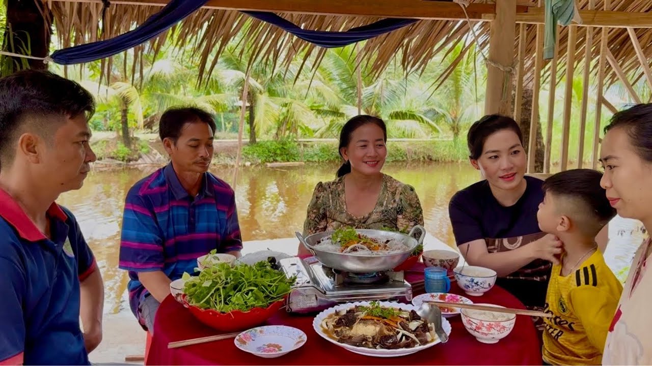 Đi Chợ Mua Được Con Cá Chẽm To Nấu Tương Cả Nhà Quây Quằn Bên Bữa Cơm Gia Đình•UMQT | #896