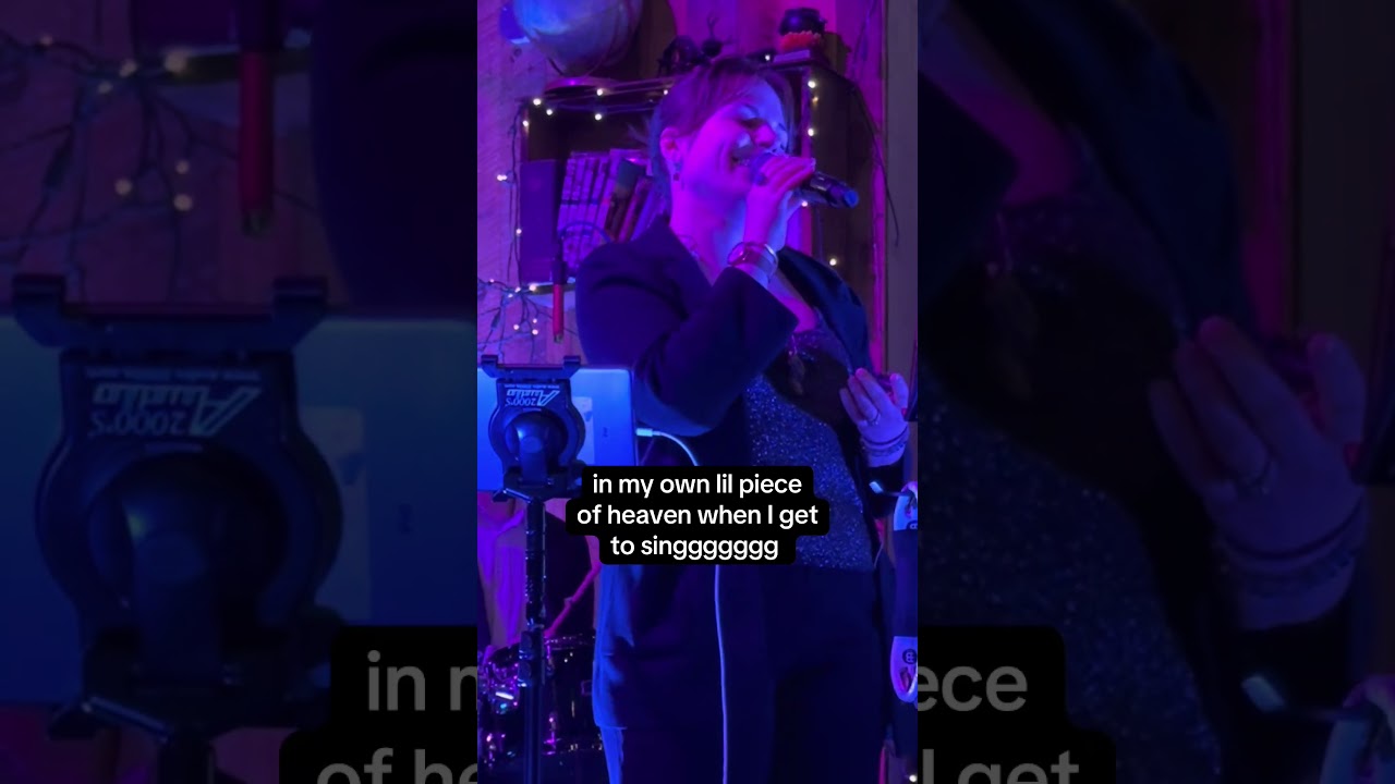 What a Singer Thinks While Singing 🎤