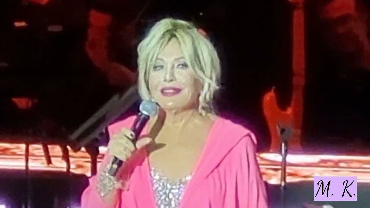 Emel Sayın-senden başka (önce şarkının anısı)(İzmir Kültürpark Konseri 27.09.2024)