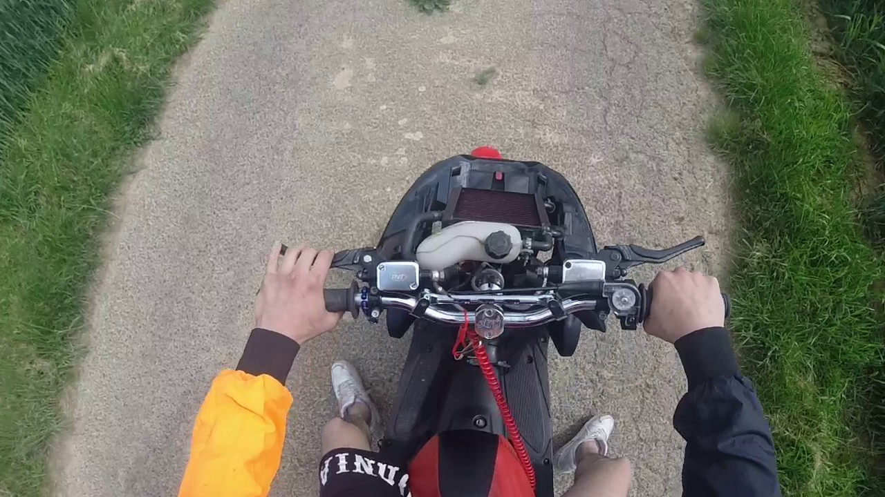 High end Aerox vs Angry people's / Polini evo Twins