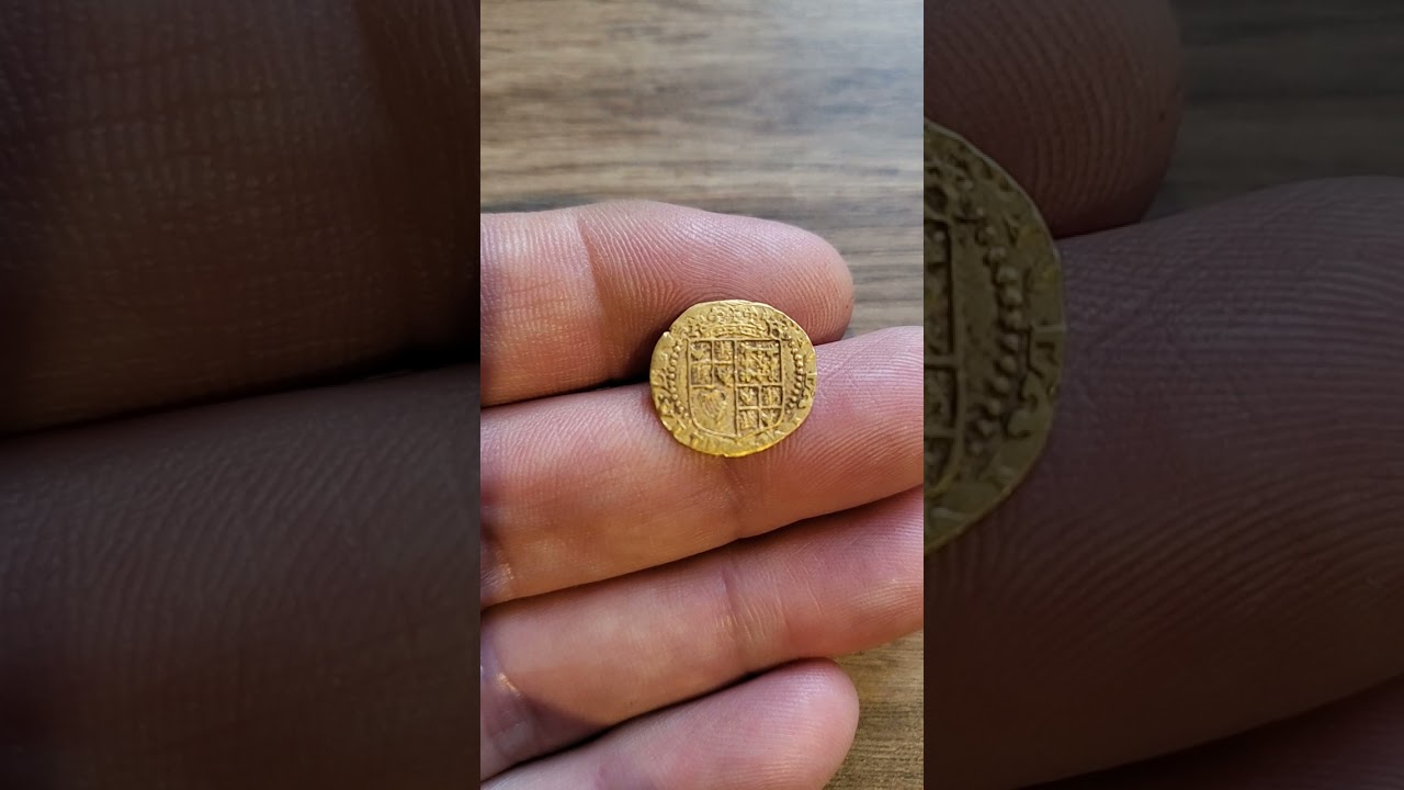 17th Century gold hammered coin #metaldetecting #gold