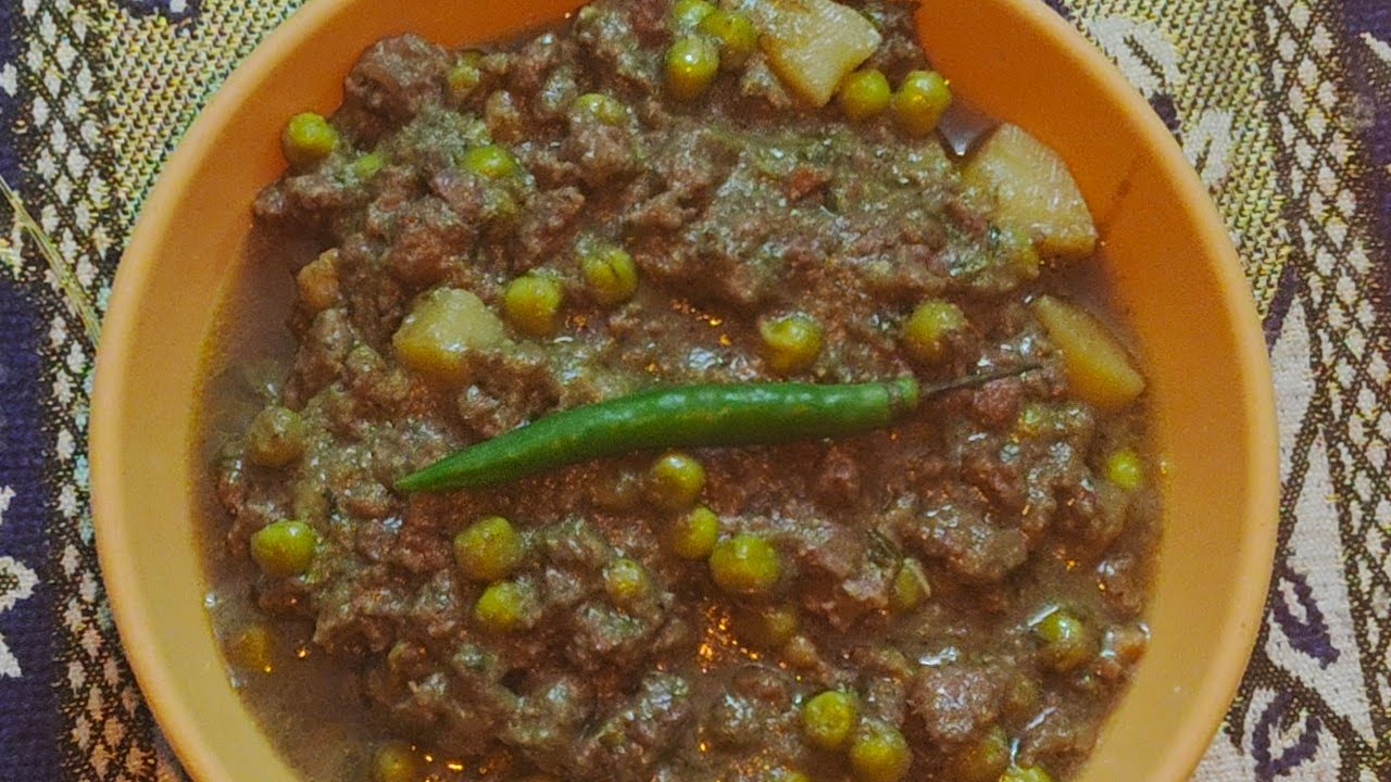 Haryali kheema with matar@roshnikazaika #food #cooking#viral #muttonrecepi#foodie 