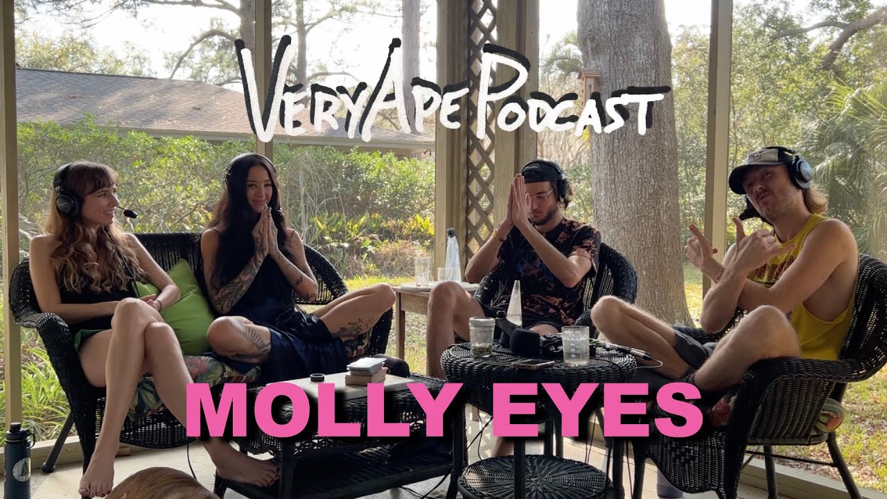 Very Ape Podcast - Ep. 295: Molly Eyes