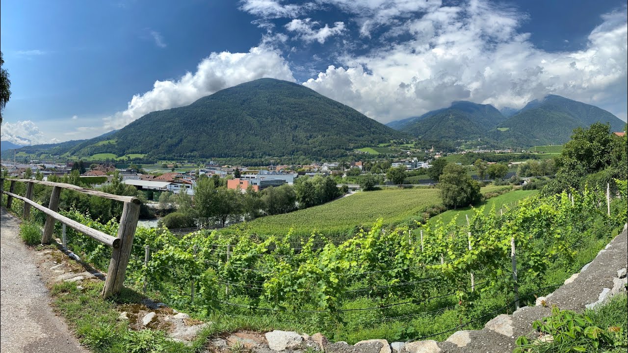 VACANZE IN ALTO ADIGE. Da Bressanone all’abbazia di Novacella. Sentiero n. 16