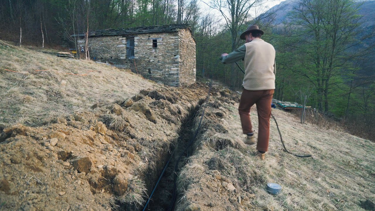#17 Digging trenches, A Walk through the Neighborhood