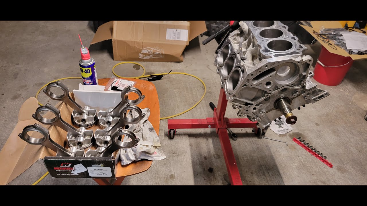 Forged VQ37VHR build part 18, rods and piston install