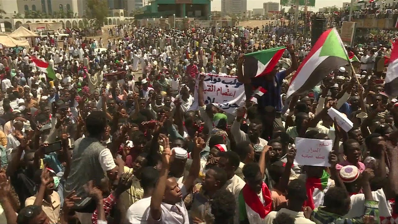 Les manifestants soudanais d&eacute;termin&eacute;s &agrave; obtenir un pouvoir civil | AFP Images