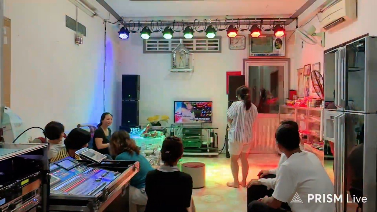 Sơn Ca Hát Nhạc Đỏ Sung Quá Sung