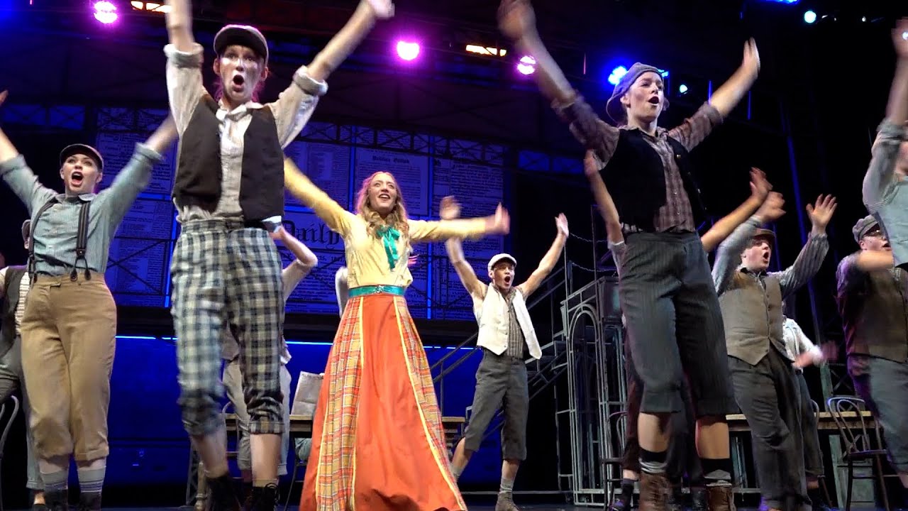 King of New York from Newsies LuHi 2025