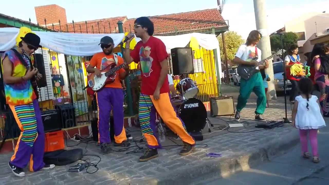 :: Marcha de Osías, el osito mameluco :: Juanetes en Vivo Jardín Besitos de Miel 18/10/13