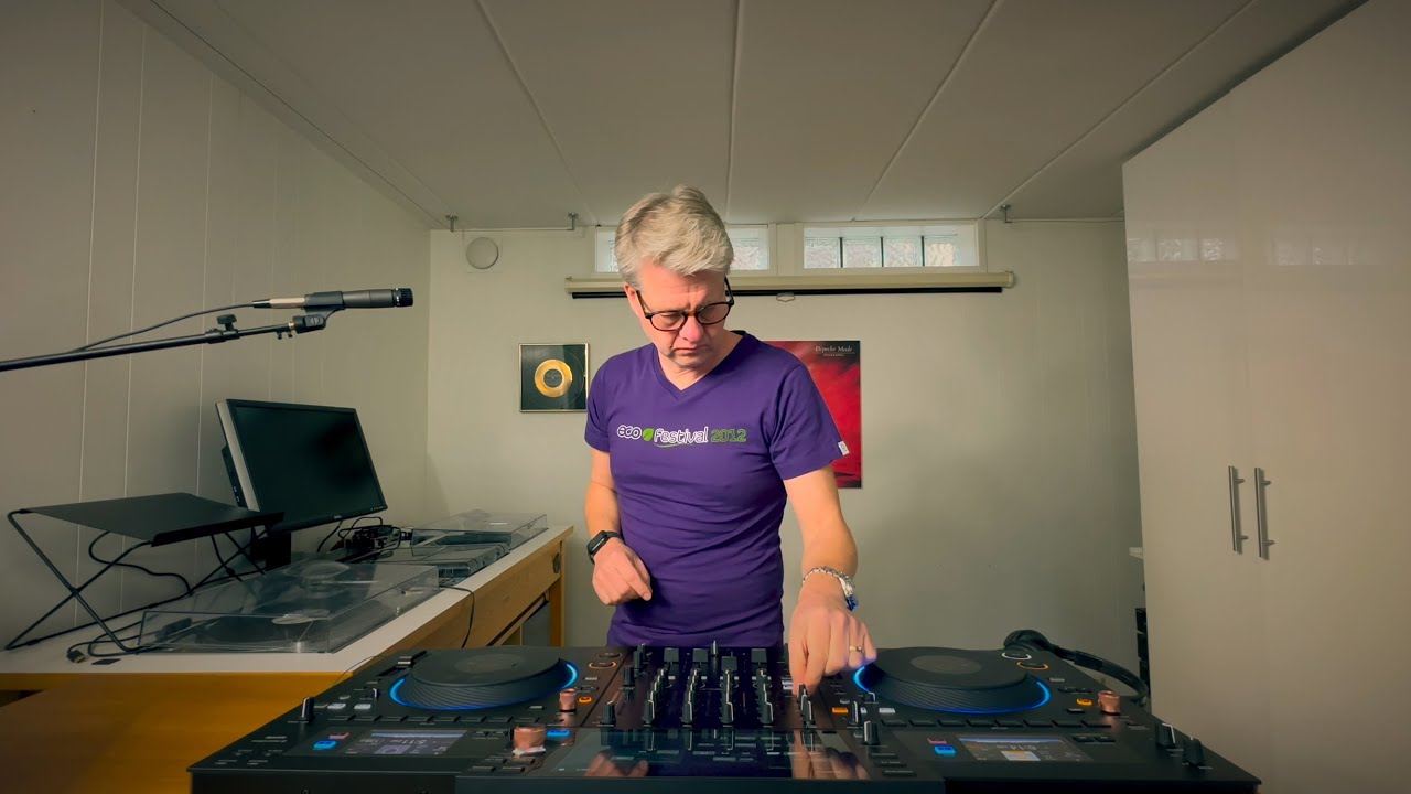 Hertz - Electronic Fridays 2024.2