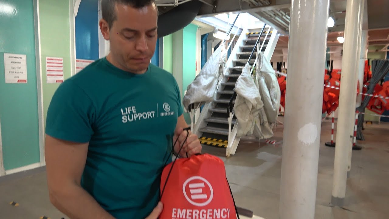 Emergency, ai naufraghi un kit per igiene: 