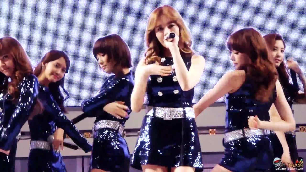 [Fancam] 110403 SNSD - Visual Dreams + Hoot + Gee @LG Cinema 3D game Festival