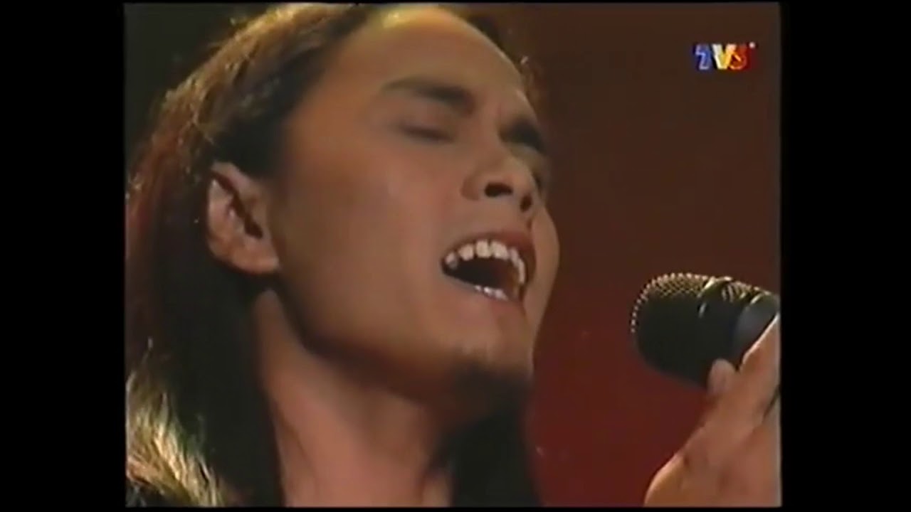 Giegiel & Waheeda - Mencari Separuh Akhir Muzik Muzik Balada 2004 LIVE