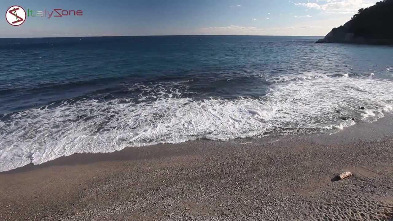 Le spiagge tra Varigotti e Noli