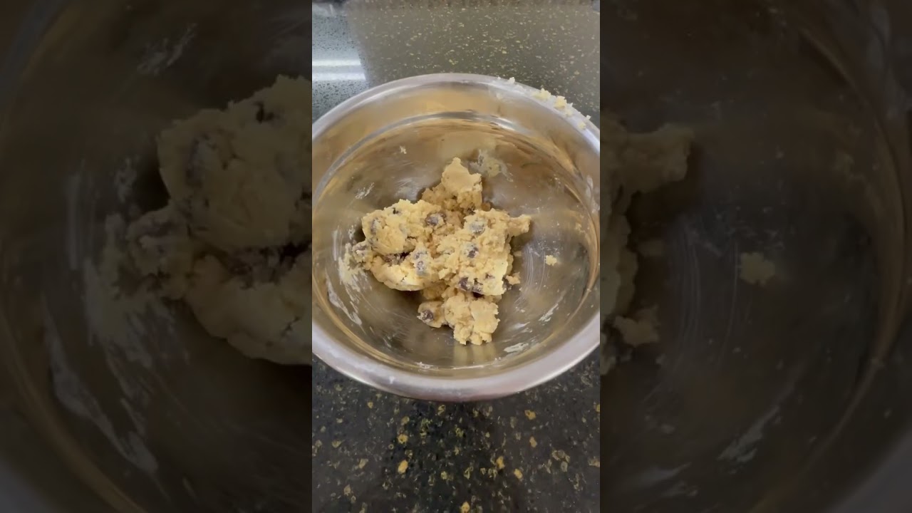 BAKE W ME #baking #cooking #cookies #collegevlogs #collegelife #college #collegevlogger