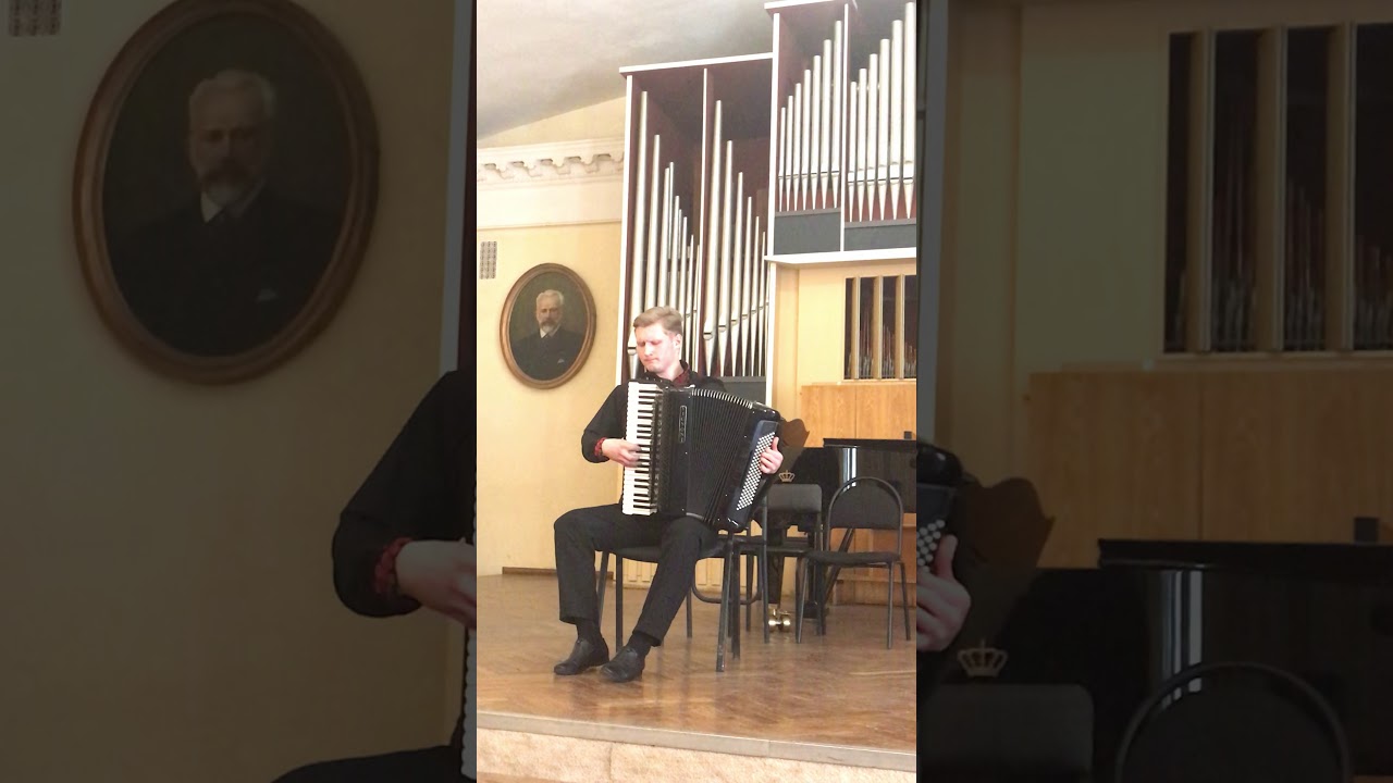 LISZT/HOROWITZ - Rákóczi March. Vasyl KRAVCHUK (accordion)
