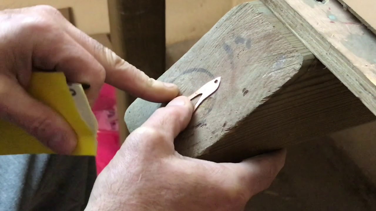 Fabrication emaux sur cuivre ( escarpin )