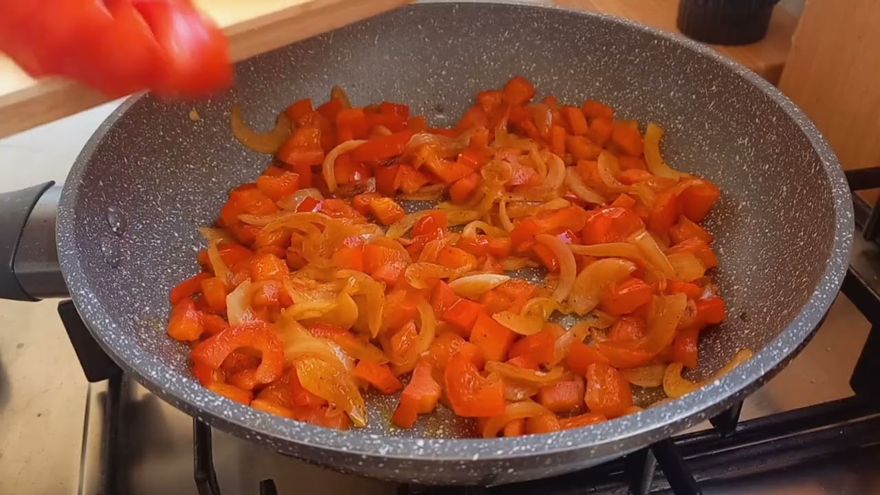 Pomodori e uova: così non li avete mai mangiati colazione sana e saporita