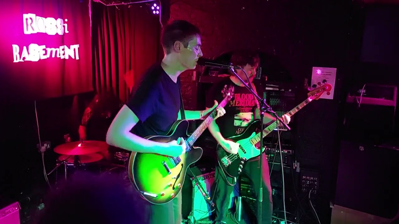 Black Doldrums, Hideaway, live at Rossi Bar, Brighton
