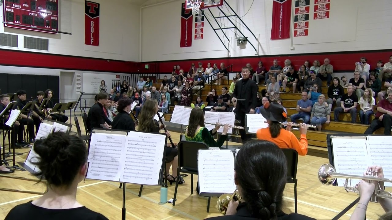 Tenino Wind Symphony performs Aladdin.