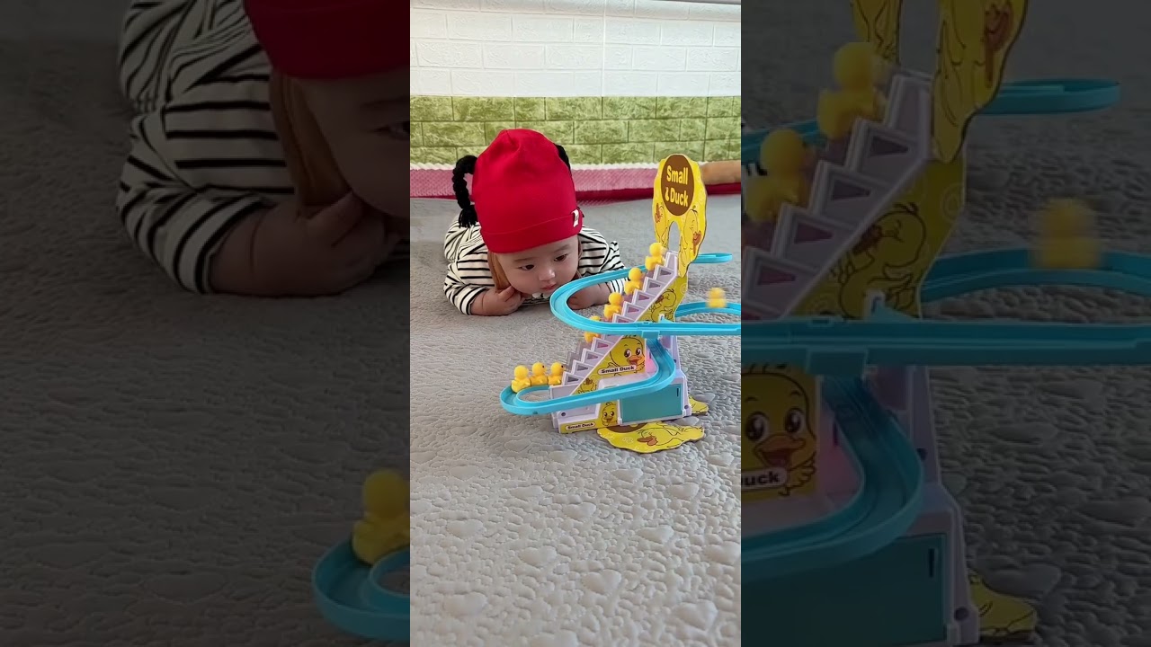 Adorable Small Duck Climbing Stairs Toy 🐥✨ | Fun for Toddlers & Babies!