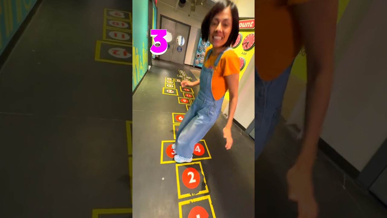 Counting is FUN 🤭 #123andres #kindergarten #maths #kidsvideo #kidssong  #shorts