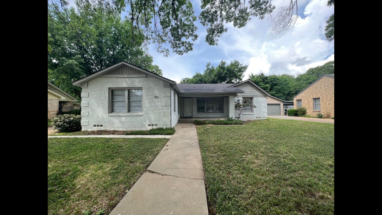 Houses for Rent in Fort Worth 2BR/1BA by Property Management in Fort Worth TX