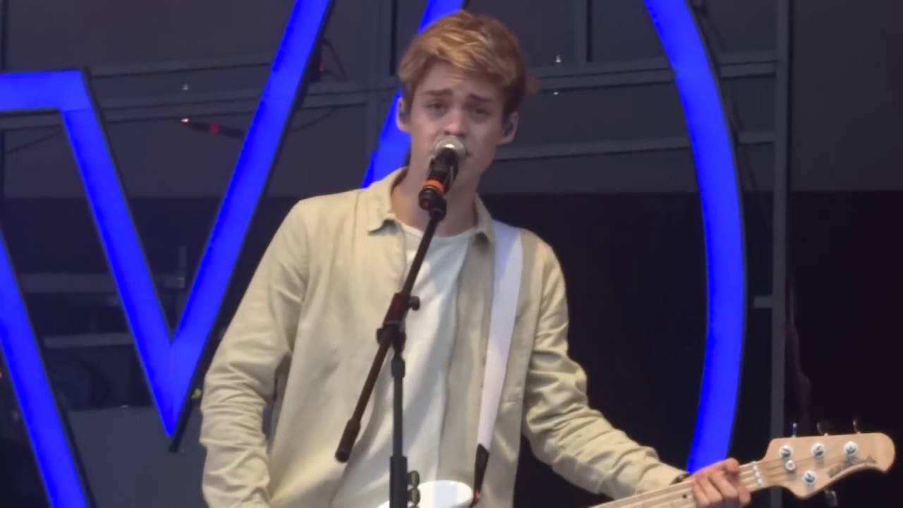 New Hope Club - Cecilia - Fusion Festival 2016 (Brad Simpson on drums)