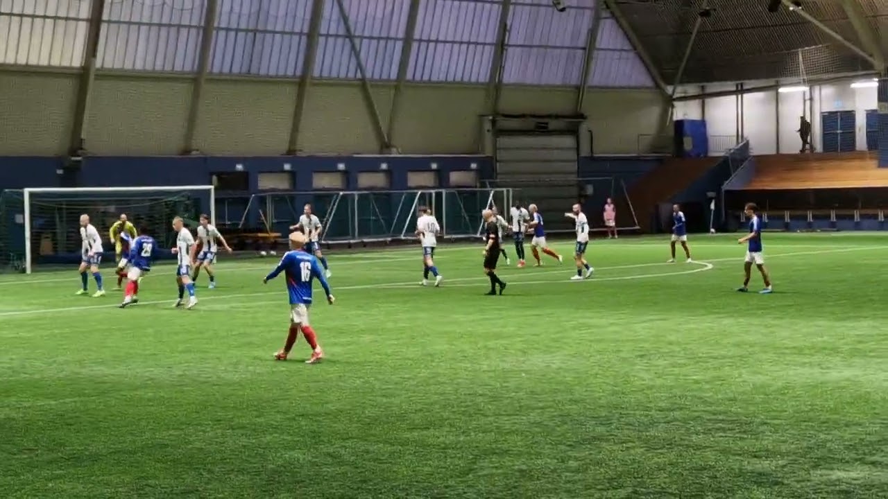 V&aring;lerenga vs Sarpsborg | Carl Lange Goal '90 | Vallhall Arena, Oslo | 01/02/25