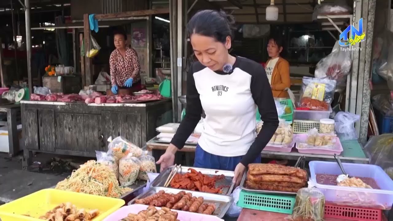 Chợ truyền thống Tây Ninh rộn ràng mở cửa trở lại | TayNinhTV