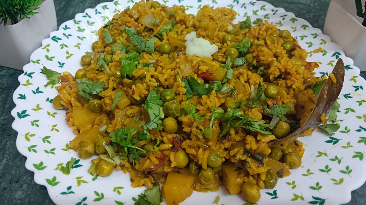 Ghar Par Banayi Swadisht Veg Tahri😋🤗 #tahrirecipe #vegtahari #healthylifestyle #easyrecipe 