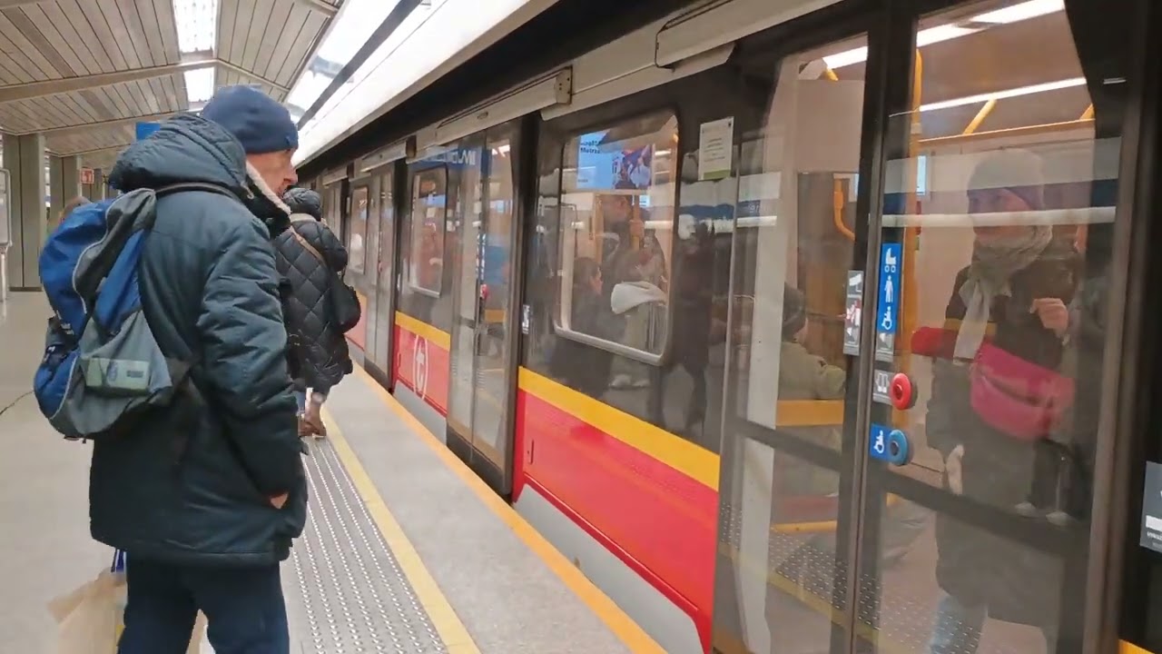 Pociągi Metra Warszawskiego na linii M1 cz.(3/3)