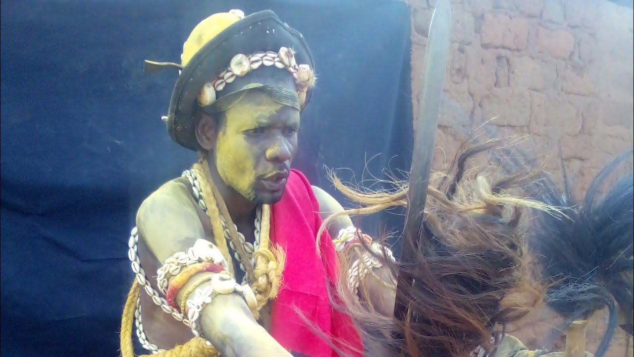 PART TWO Jidayi Magise Akielezea kuhusu inaga na Sumbi mdogo