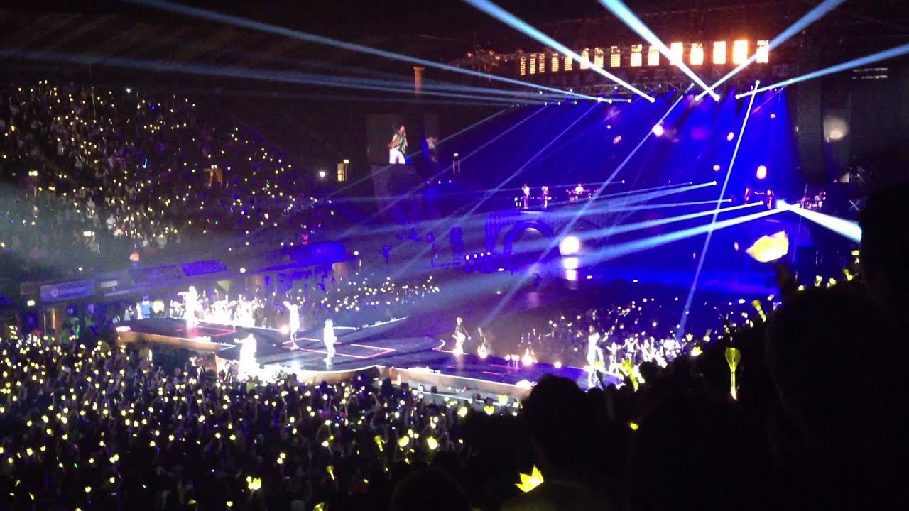 BIG BANG - FEELING (LIVE CONCERT LONDON 2012 WEMBLEY ARENA)